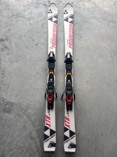 Fischer Progressor XTR 150 cm Skis With Fischer RS 10  Bindings (Used)