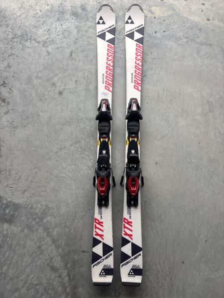 Fischer Progressor XTR 150 cm Skis With Fischer RS 10 Bindings