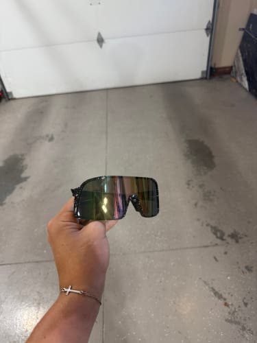 Black Unisex Adult One Size Fits All Sunglasses (Used)