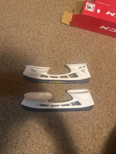 Bauer TUUK Custom + 271 mm (New)