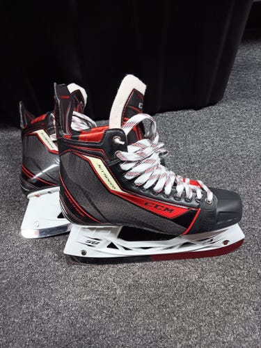 CCM JetSpeed Hockey Skates Regular Width 11 (New)