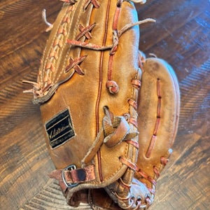 Vintage 1960s Sears Roebuck Ted Williams Model 1648 Baseball Glove (11" / RHT)