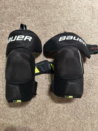 Junior Small Bauer Vapor Velocity Elbow Pads (Used)