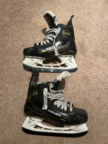 2024 Bauer Supreme M50 Pro Hockey Skates Size 5.5 (Used)
