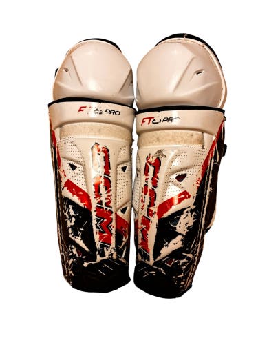 Junior CCM JetSpeed FT6 Pro 13" Shin Pads (Used)
