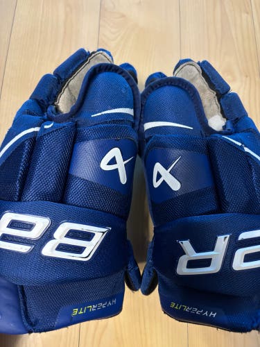 Bauer Vapor Hyperlite Gloves 14" (Used)