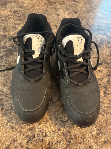 Black Men's Size M 8.5 (W 9.5) Adult Under Armour Low Top Molded Cleats (Used)