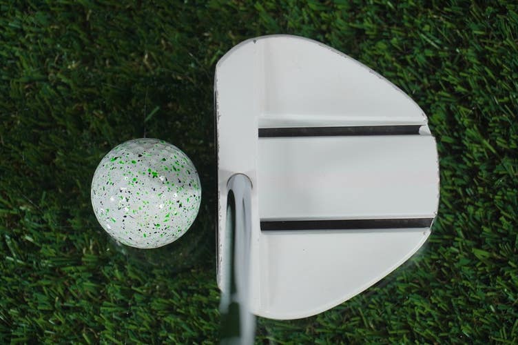 TaylorMade Ghost Manta Putter Center Shafted Mallet 34.5 Steel Shaft RH +Cover