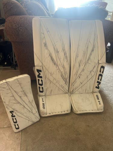 32" CCM Axis F9 Goalie Leg Pads (Used)