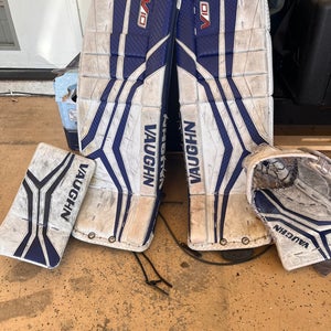 30" Vaughn Velocity Regular Goalie Full Set (Used)