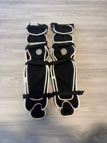 Nike Vapor Catcher's Leg Guard (Used)