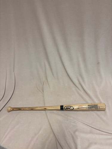 Rawlings Adirondack Wood Bat ` 31" (Used)