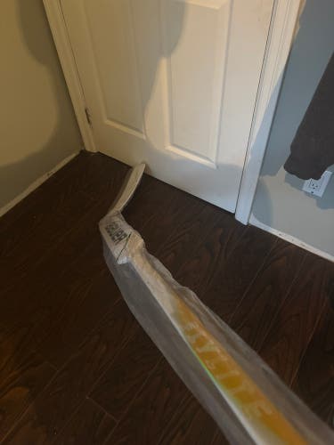 Senior Bauer Supreme 2S Lite Full Right Goalie Stick 25.5" Paddle (New)