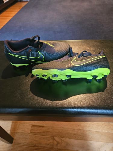 Black Unisex 2.5Y (Big Kids / Youth) Nike Phantom Venom Elite Cleats (New)