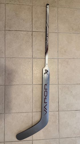 Intermediate Bauer Vapor X5 Pro Regular Goalie Stick 24" Paddle (Used)