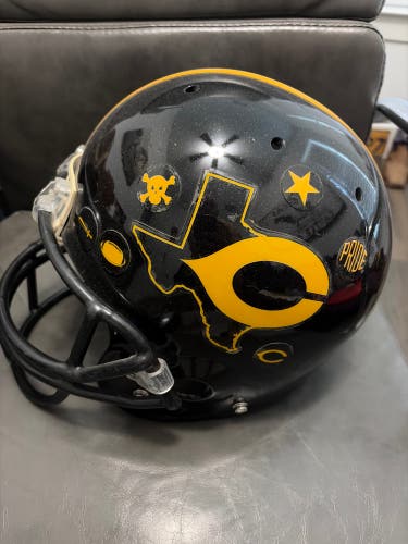 Black Adult Medium Schutt Helmet (Used)