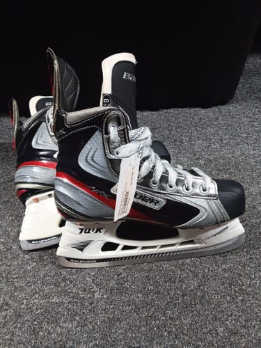 Bauer Vapor APX Hockey Skates Regular Width 6.5 (New)