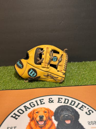 2024 Wilson A800 RH Infield Baseball Glove 11.5" (Used)