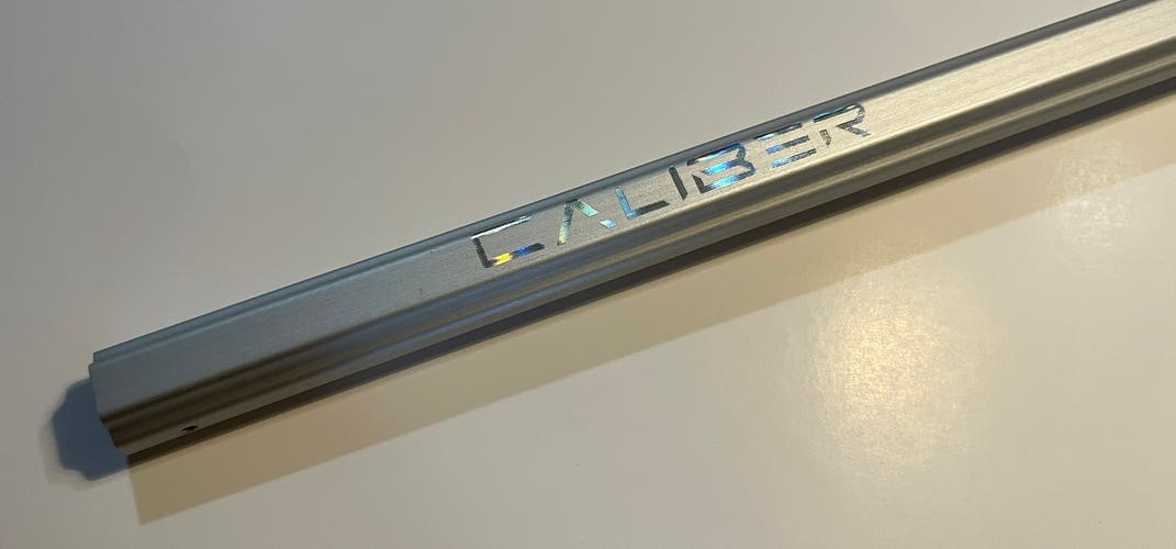 NEW Maverik Caliber Signature Shape Scandium Titanium Attack Shaft 30" Silver