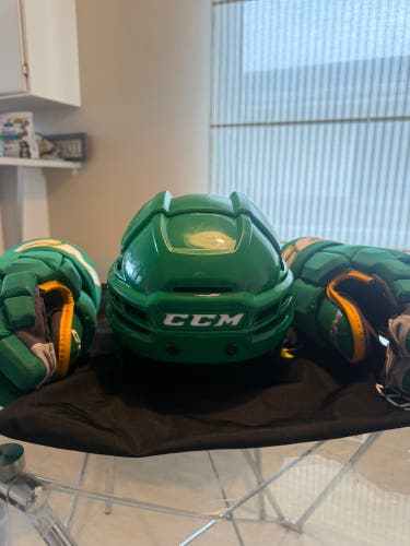 Medium CCM Super Tacks X Helmet Pro Stock (Used)