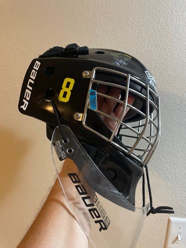 Youth Medium 2019 Bauer NME 4 Goalie Mask (Used)