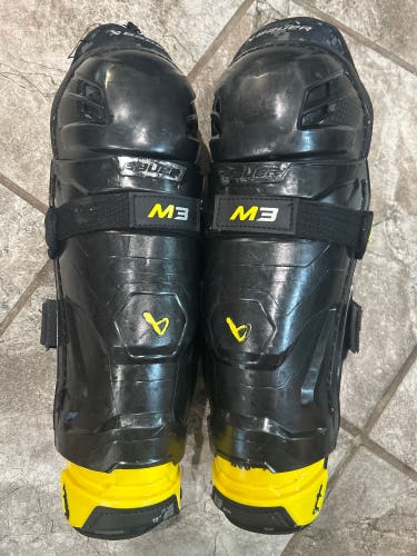 Junior Bauer Supreme M3 12" Shin Pads (Used)