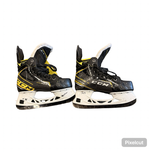 Used CCM SUPER TACKS AS3 Junior Hockey Skate Junior 03 10299-S000312354