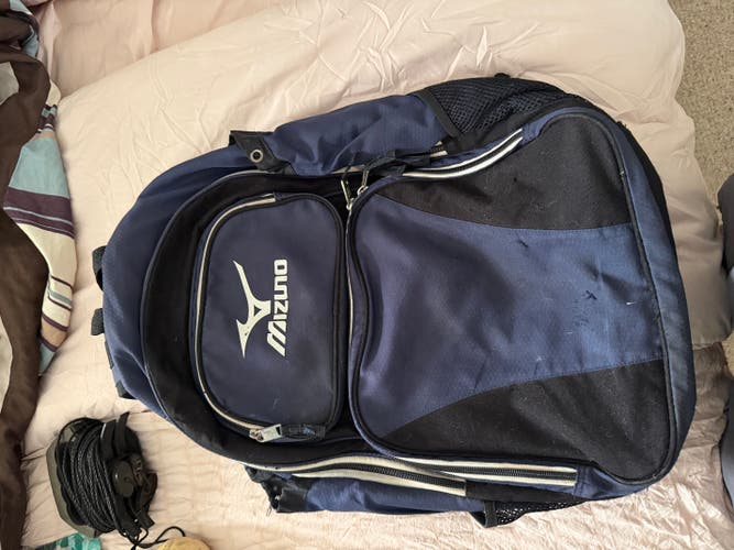 Mizuno Navy Blue / Black Baseball Bat Backpack Equipment Bag (Used)