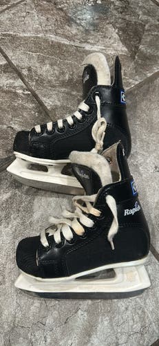 CCM Rapide Hockey Skates 8 (Used)