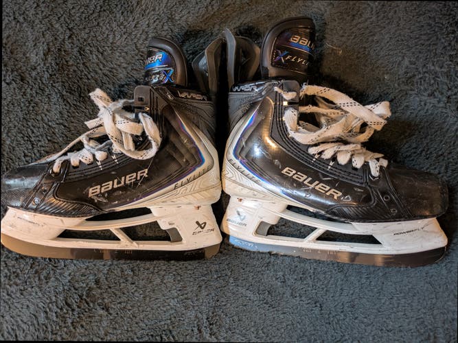 Black 2025 Bauer Vapor Flylite Hockey Skates Regular Width 7 (Used)