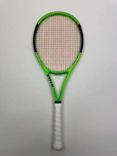 Wilson Blade 98 18x20 Countervail Reverse Limited Edition, 4 1/4 Excellent 9/10