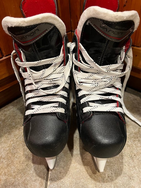 2017 Bauer Vapor X400 Hockey Skates Regular Width Size 3 (Used)