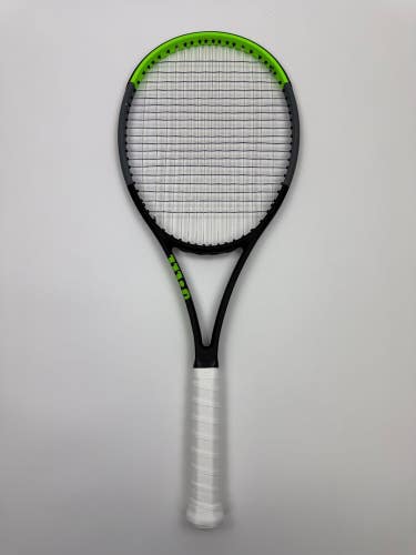 Wilson Blade 100 V7 | SidelineSwap | Buy and Sell on SidelineSwap