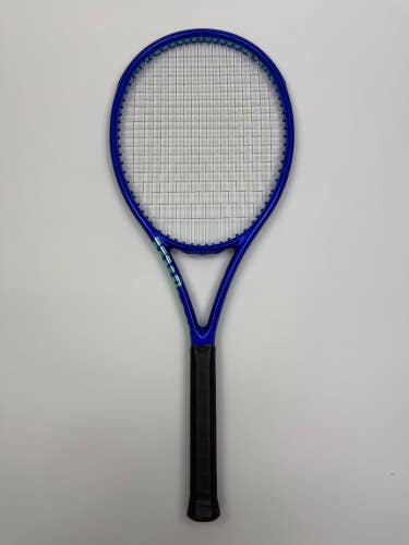 Wilson Ultra Tour 98 Japan Exclusive, 4 1/2 Excellent 9.5/10