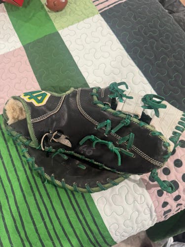 44 Pro 44 RH First Base Baseball Glove 12.5" (Used)