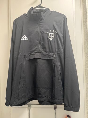 LA Kings Black NWT Women's Large 1/4-zip jacket