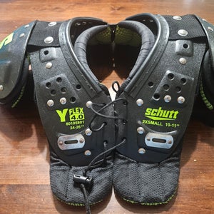 XS Youth Schutt Y Flex 4.0 Youth Shoulder Pads (Used)