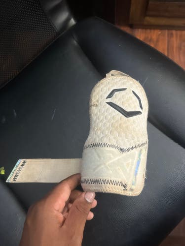 White EvoShield Hand guard Wrist Guards (Used)
