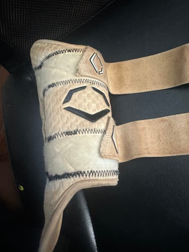 White EvoShield Hand guard Shin Guards (Used)