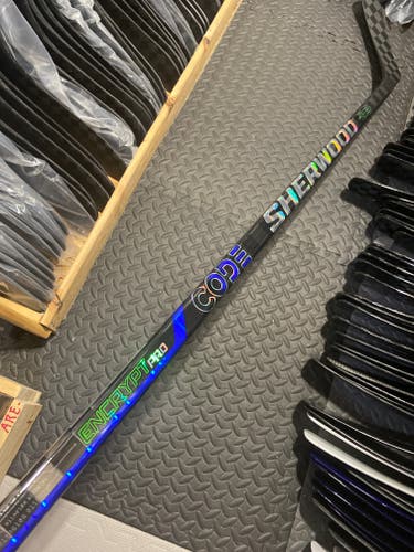 New Sher-Wood Rekker Legend Matthew Tkachuk P92M 80 Flex