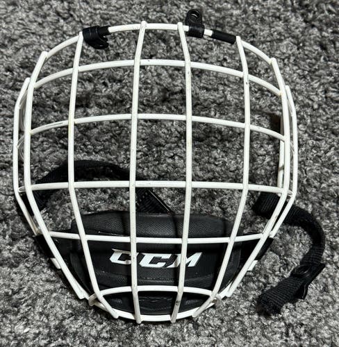 Small CCM FM580 Full Cage (Used)