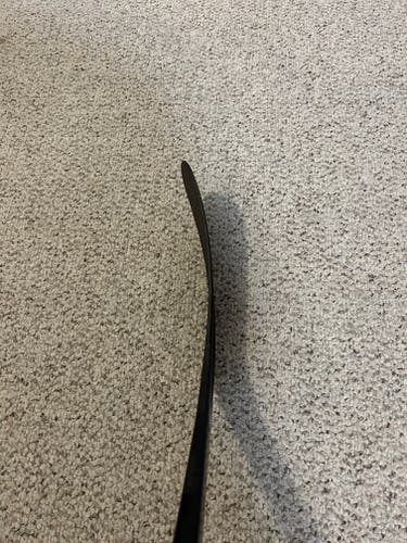 Refurbished Senior Bauer Nexus Tracer Right Handed Hockey Stick P92 87 Flex Pro Stock (Used)