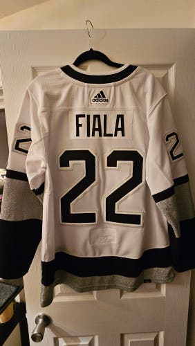 Kevin Fiala LA Kings Third Jersey White Large Adult Unisex Adidas Jersey (Used)