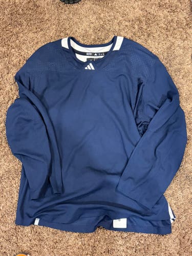 Mens Adidas Hockey Navy Practice Jersey Size 58 (Used)
