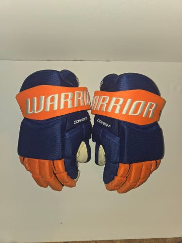 NY Islanders Warrior Covert QRE Pro Gloves 14" Pro Stock (USED)