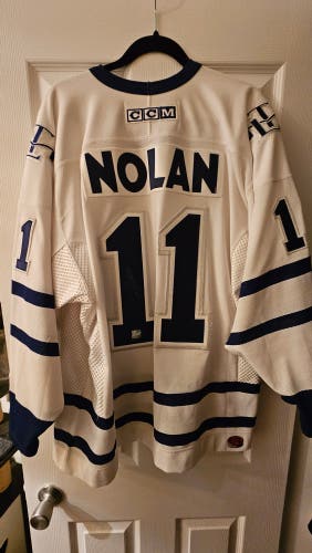 Owen Nolan AUTOGRAPHED Toronto Maple Leafs White Large Adult Unisex CCM Jersey (Used)