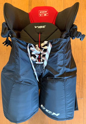 CCM Jetspeed Vibe Senior Hockey Pants Size Large (L) Black - Great Condition (+1" Extension) (Used)