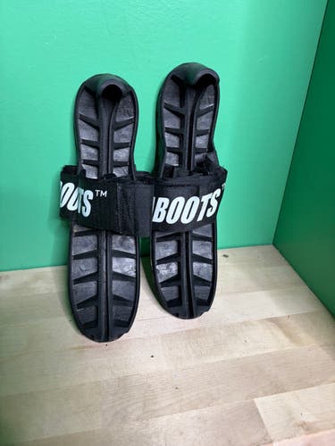 (New) SKABOOTS Skate Guard Mediums