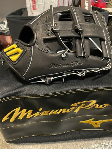 Mizuno Pro Ernie Clement GMP-EC22 Baseball Glove 11.5"