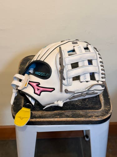 NEW Mizuno Pro Select Softball Glove *RHT 12.5”